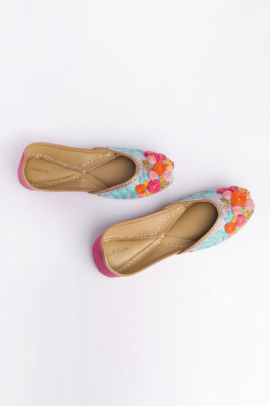 Butter Cups - Floral Thread Work Jutti