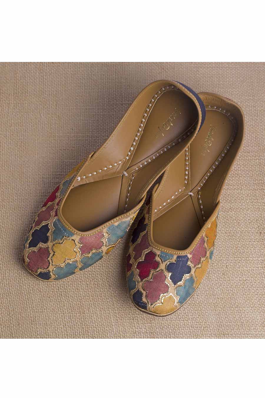 Gazania - Multicolor Mughal Jaal Jutti