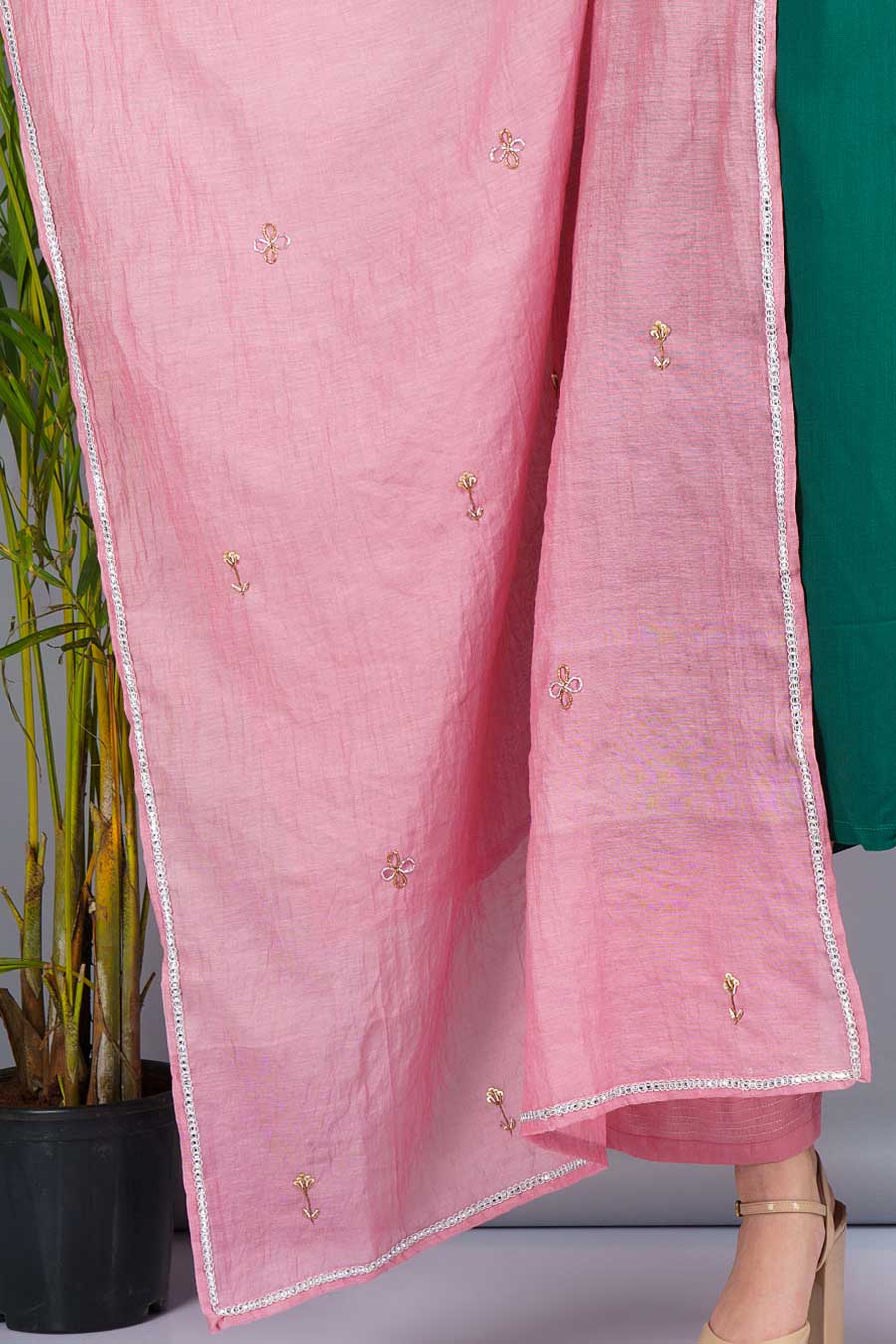 Light Mauve Chanderi Embroidered Dupatta