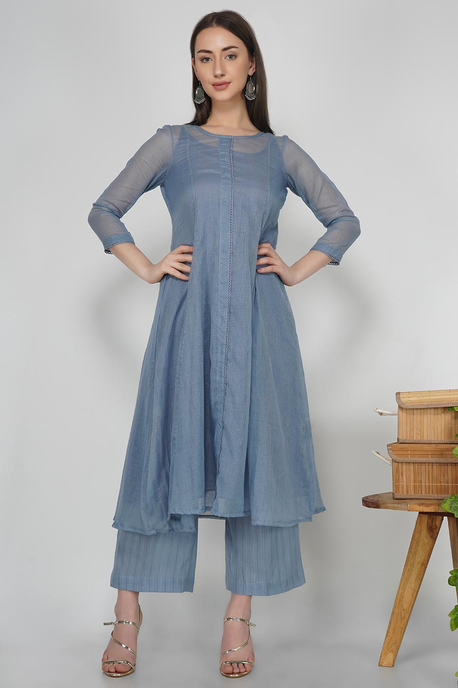 Lavender Kurta & Pants Set With Slip