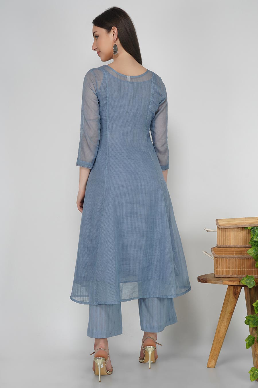 Lavender Kurta & Pants Set With Slip
