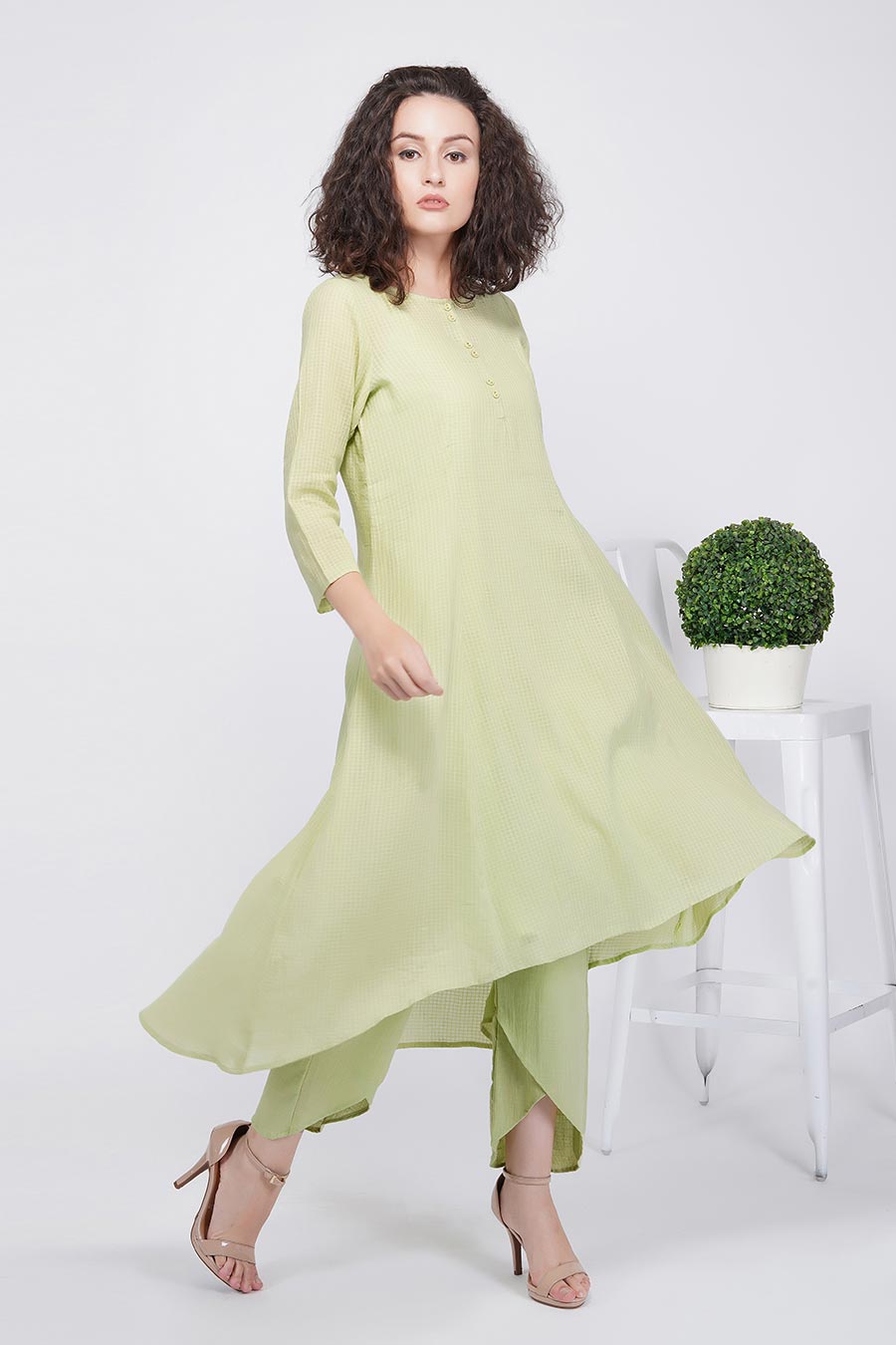 Green High-Low Kurta With Slip