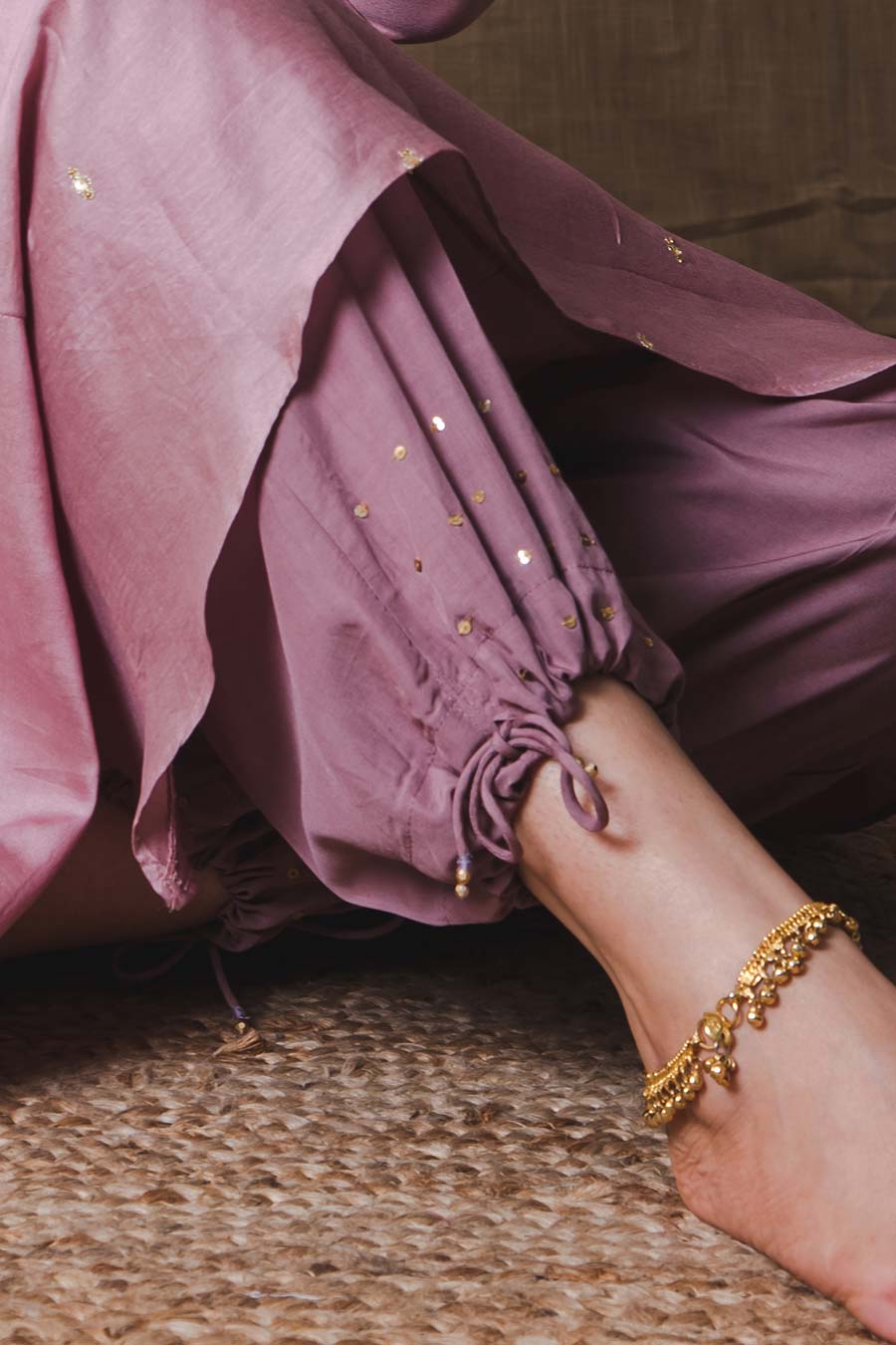 Mauve Embroidered Pull String Pants