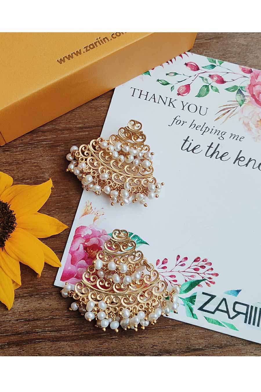 Dreamy Frills Stud Earrings